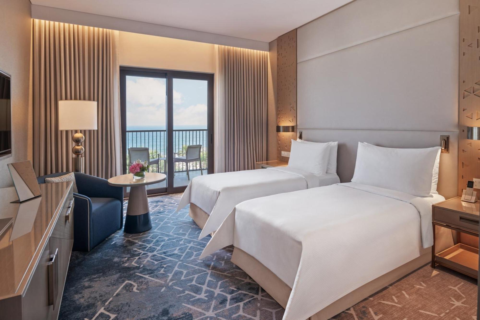 Palace Beach Resort Fujairah Room photo