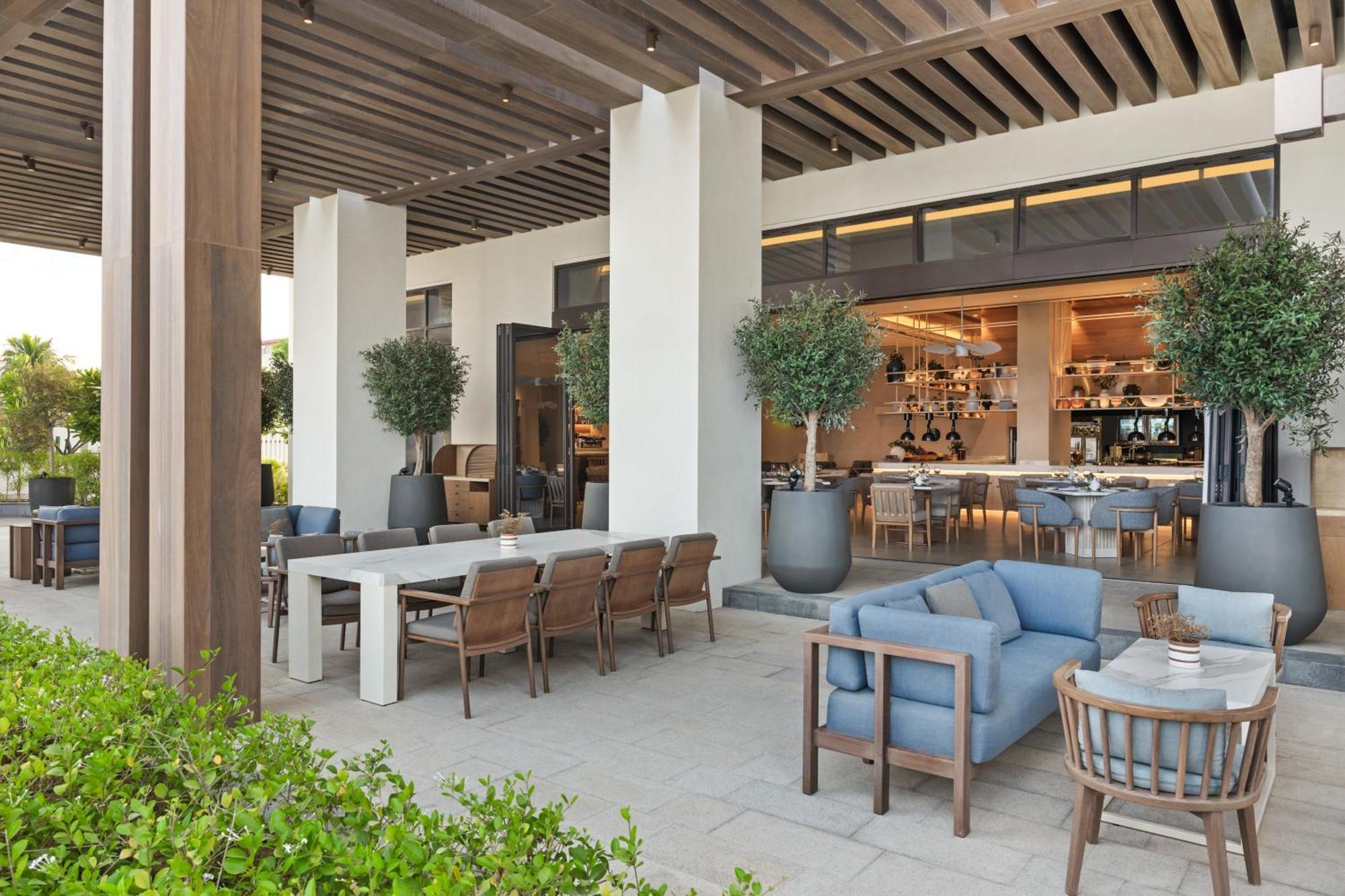 Palace Beach Resort Fujairah Exterior photo The Terrace at The Westin Dubai